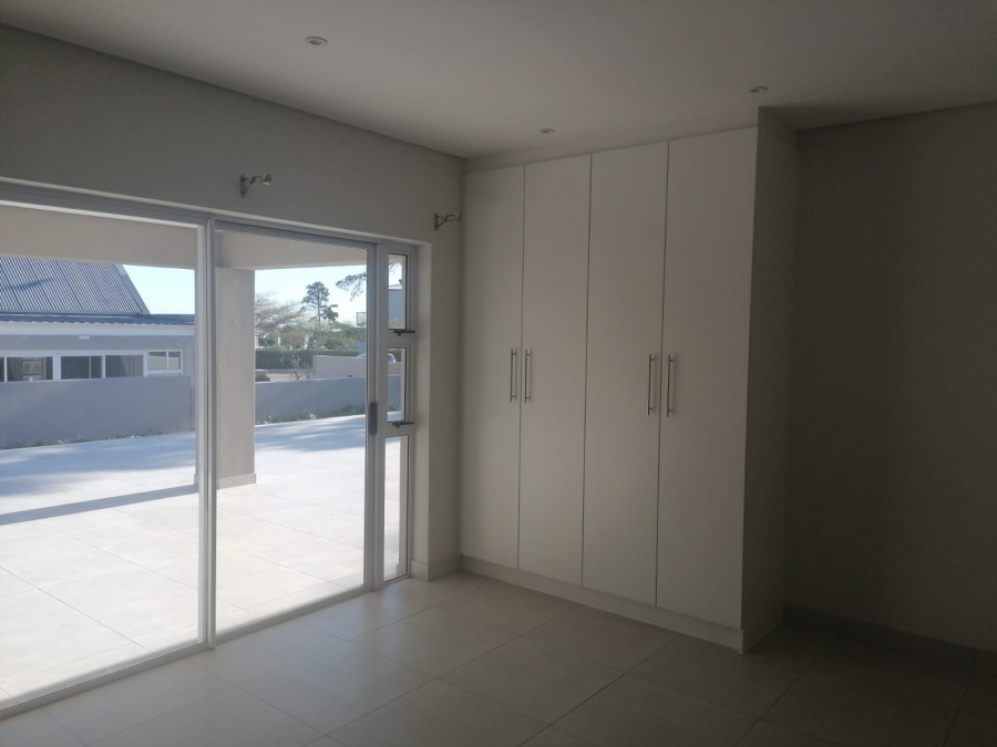 3 Bedroom Property for Sale in Somerset Lakes Western Cape